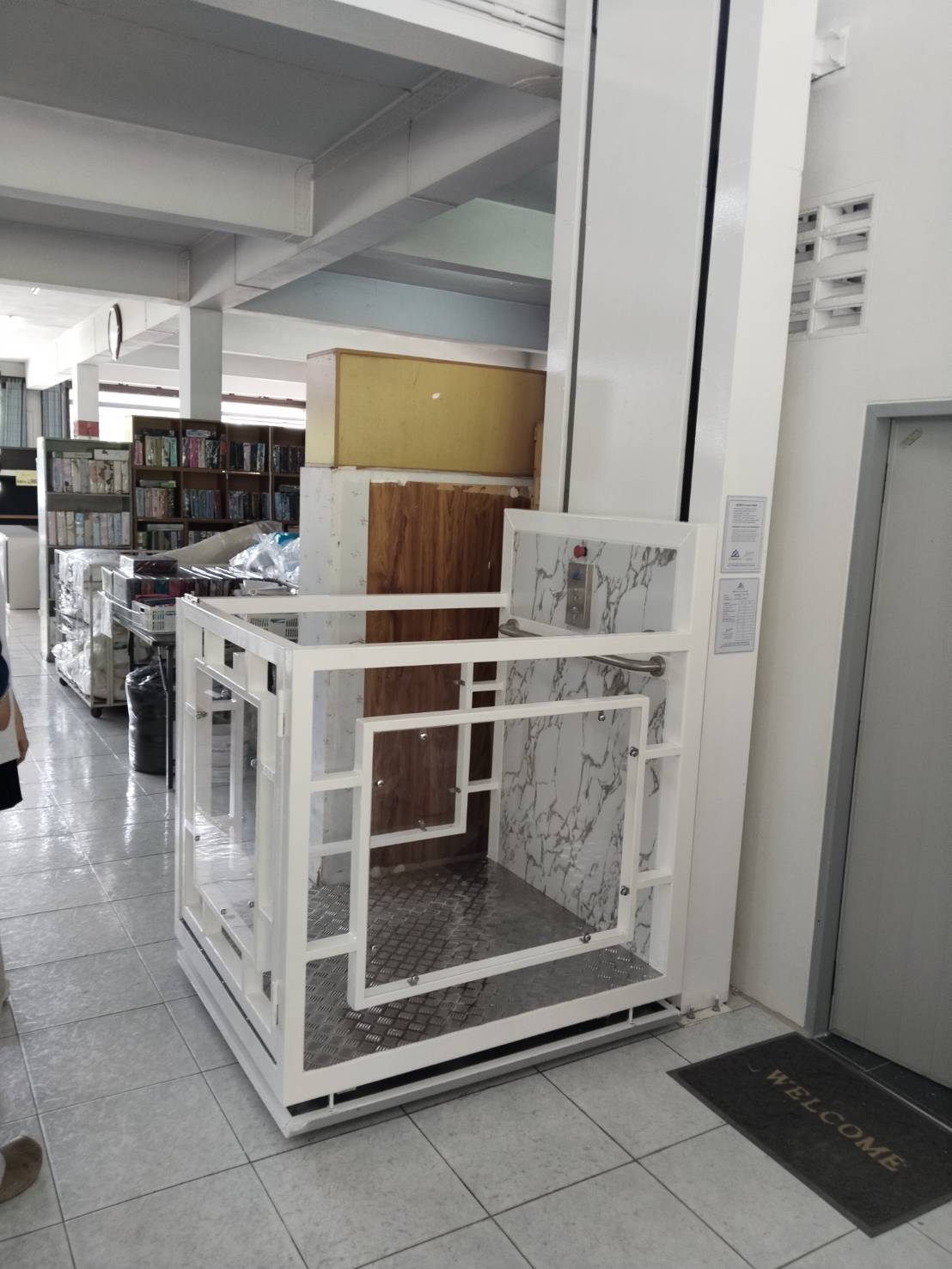 HYDRAULIC LIFT ELEVATOR 16